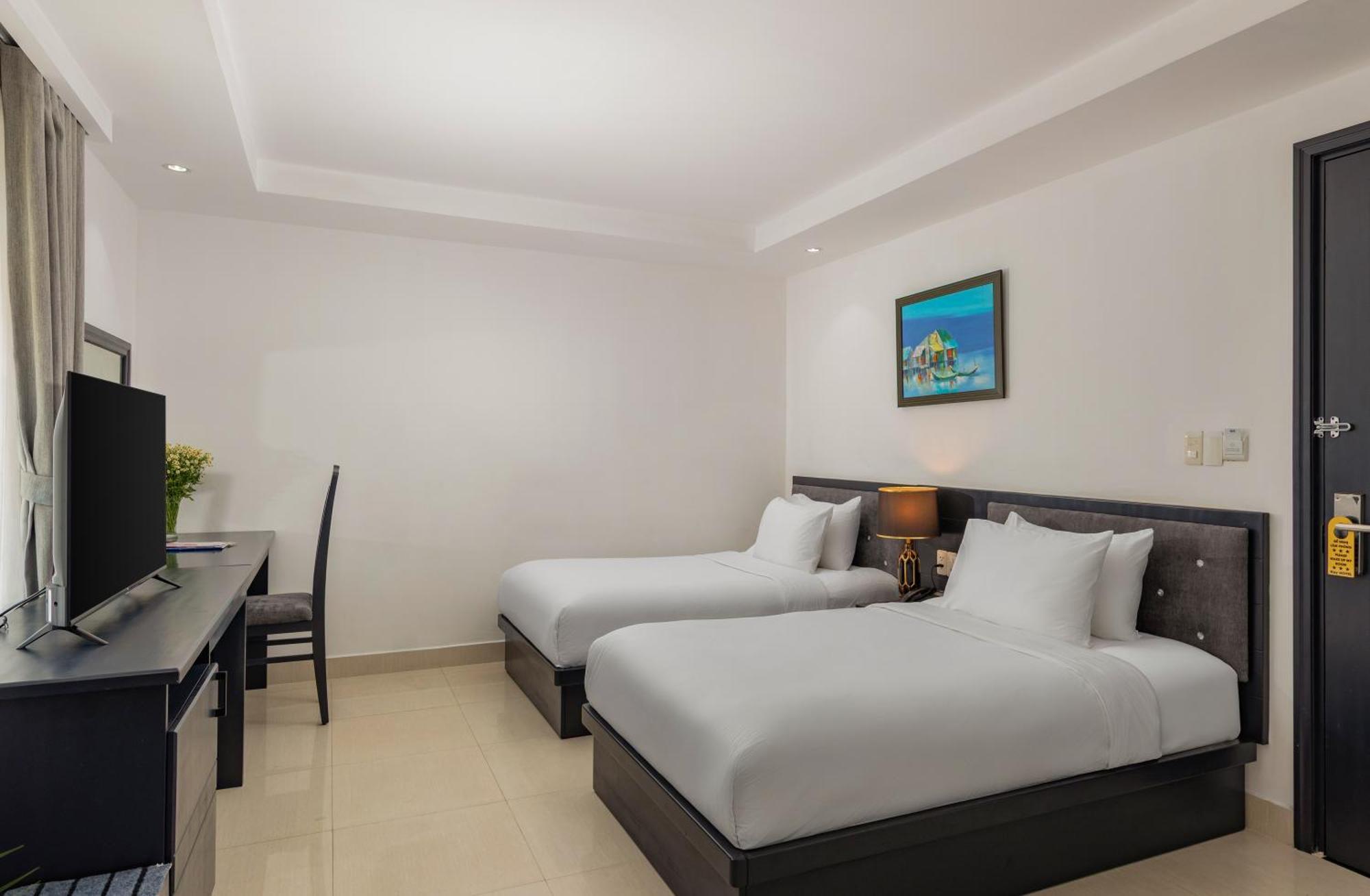 Kay Hotel Da Nang - Near Dragon Bridge Exterior photo