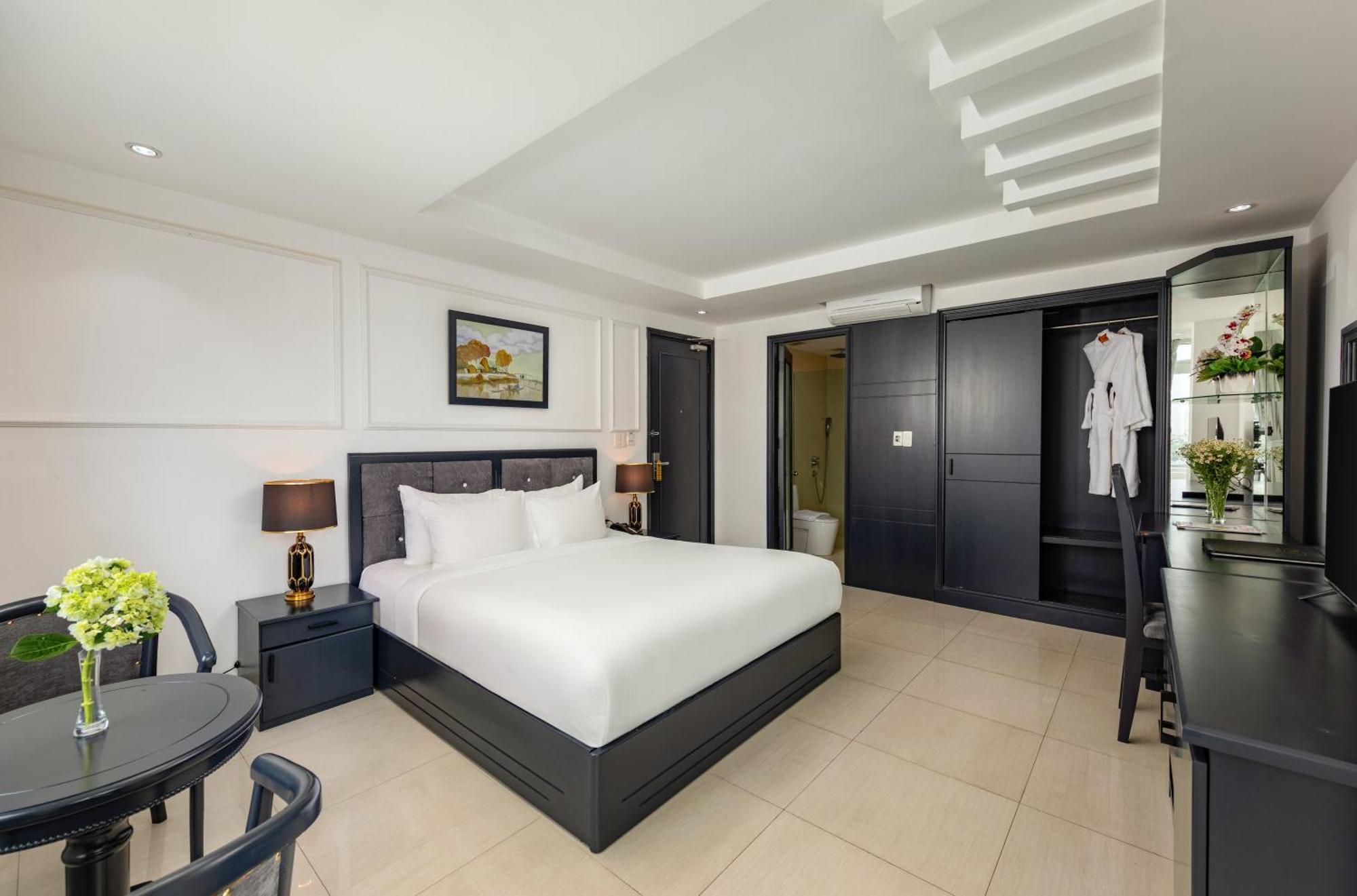 Kay Hotel Da Nang - Near Dragon Bridge Exterior photo